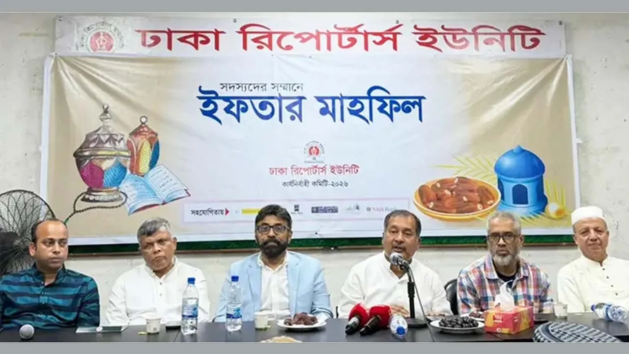 গণমাধ্যমকে শিল্প হিসেবে বাঁচাতে সাংবাদিকদের সম্মানজনক ওয়েজবোর্ড জরুরি : তথ্যমন্ত্রী