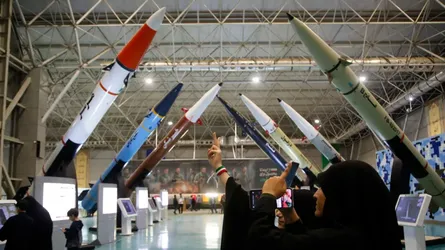 কয়েক বছর যুদ্ধ চালানোর মতো ক্ষেপণাস্ত্র ও ড্রোন মজুদ রয়েছে ইরানের