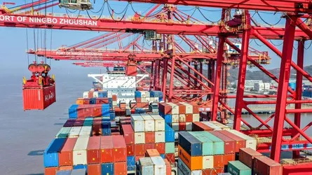 ইরানের তেলবহির্ভূত বাণিজ্যে চমক : মার্চ-জুলাইয়ে ৩৪ বিলিয়ন ডলারের বেশি লেনদেন