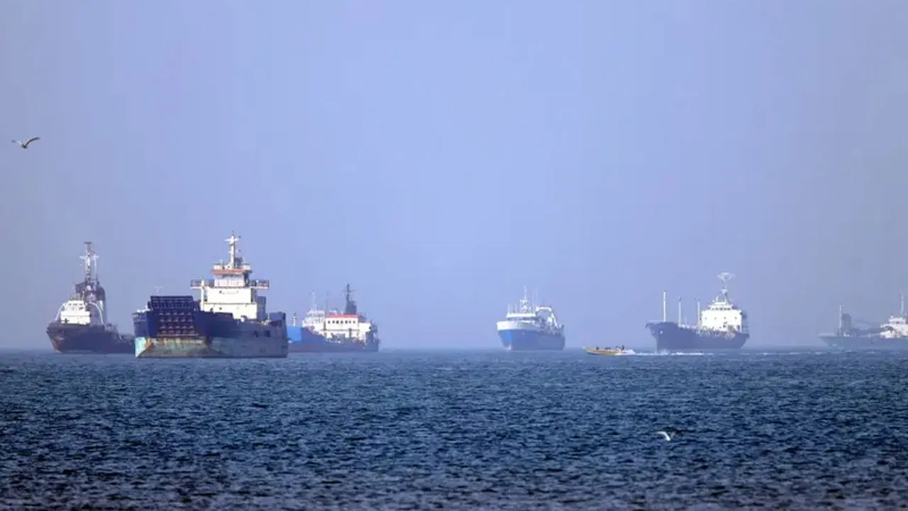 ইরানের বন্দর আব্বাসে একাধিক বিস্ফোরণ