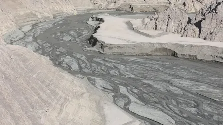 ভয়াবহ খরা মোকাবেলায় কৃত্রিম বৃষ্টিপাতের উদ্যোগ ইরানের