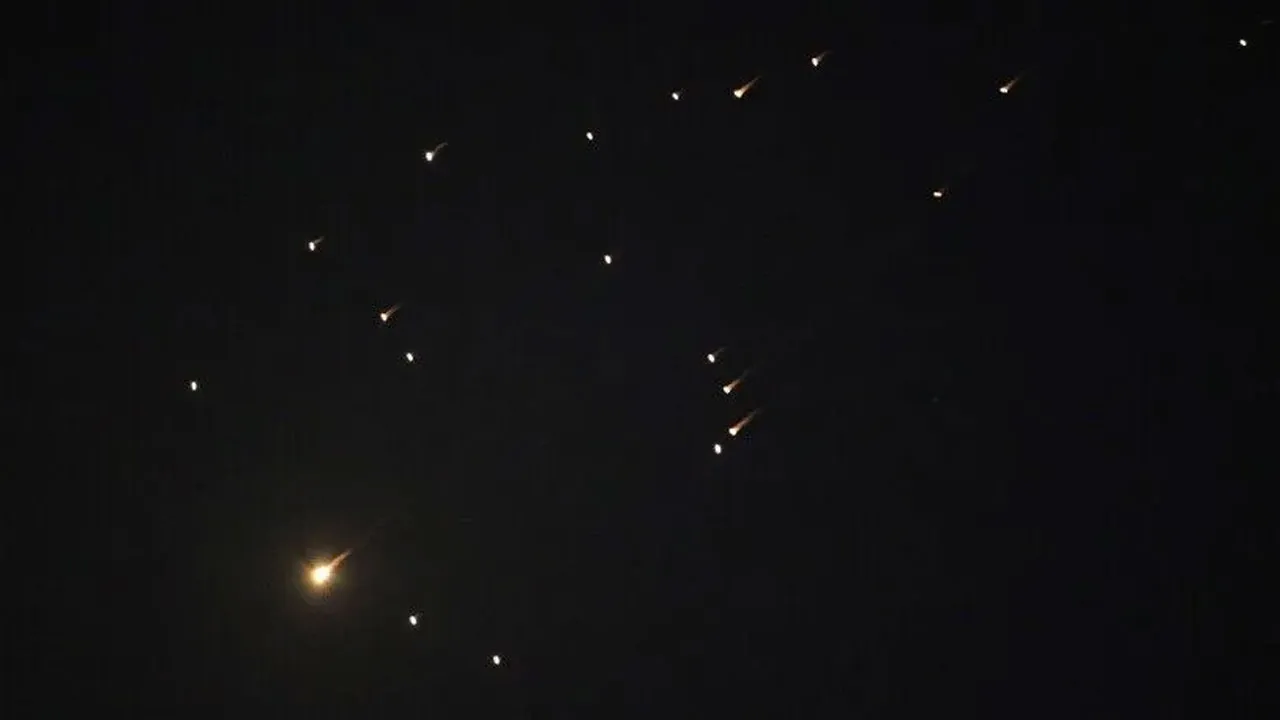 ইরানের উপকূলীয় এলাকায় বিস্ফোরণ