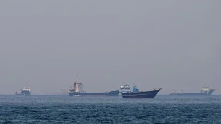মার্কিন নৌ অবরোধ এলাকা অতিক্রম করেছে ইরানের তেলবাহী ট্যাংকার