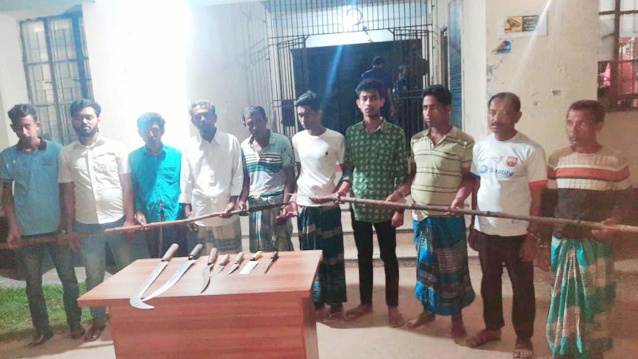 ঈশ্বরগঞ্জে জমি নিয়ে সংঘর্ষ : যৌথবাহিনীর অভিযানে গ্রেফতার ১০