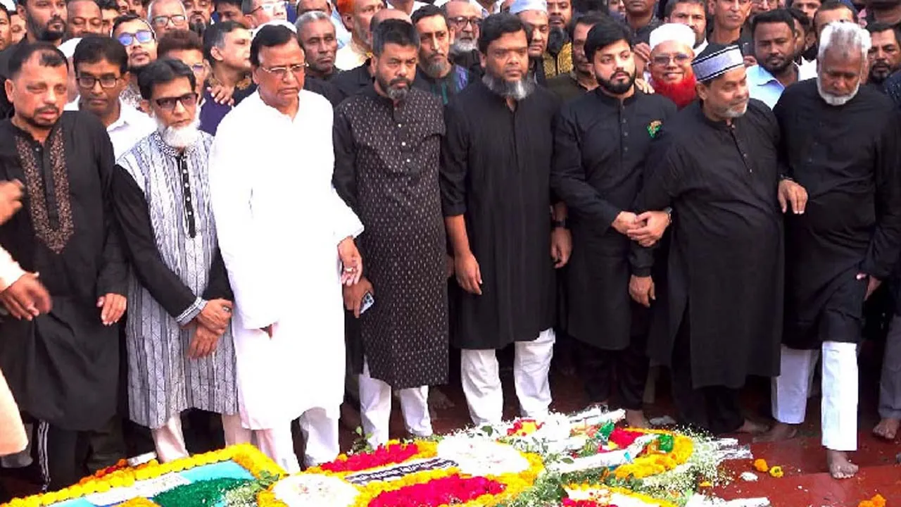 গণতান্ত্রিক ও সার্বভৌম রাষ্ট্র গঠনে কাজ করে যাবে সরকার