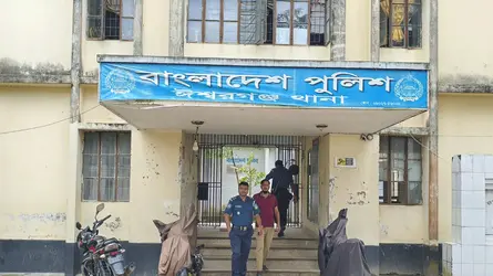 ঈশ্বরগঞ্জে মহাসড়কের পাশে অজ্ঞাতপরিচয় নারীর লাশ, মাথায় আঘাতের চিহ্ন