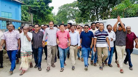 তারেক রহমানকে নিয়ে কুরুচিপূর্ণ স্লোগানের প্রতিবাদে ইটনায় বিএনপির বিক্ষোভ