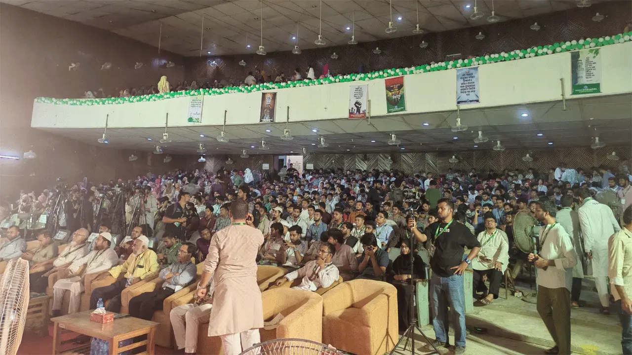 জাবিতে ছাত্রশিবিরের নবীন বরণ ও ক্যারিয়ার গাইডলাইন প্রোগ্রাম