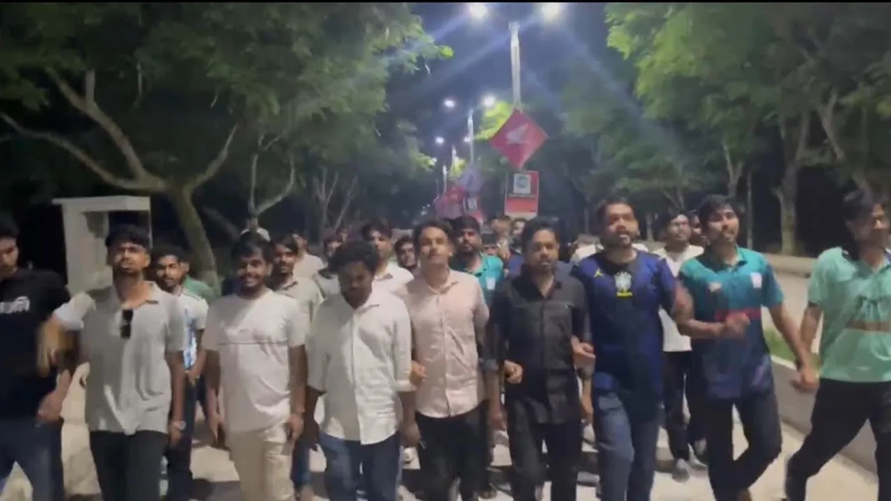 ‘ভারত যদি বন্ধু হও হাসিনাকে ফেরত দাও’, বেরোবিতে ছাত্রদলের মিছিলে স্লোগান