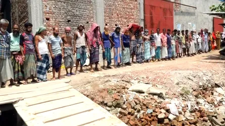 ঝালকাঠিতে সড়ক সংস্কারের দাবি