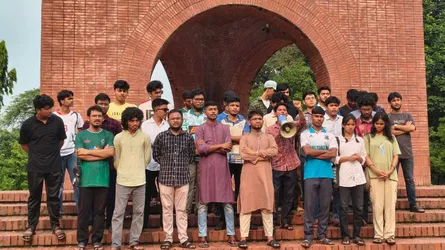 জাবি শিক্ষার্থীকে অপহরণ ও নির্যাতনের প্রতিবাদে বিক্ষোভ