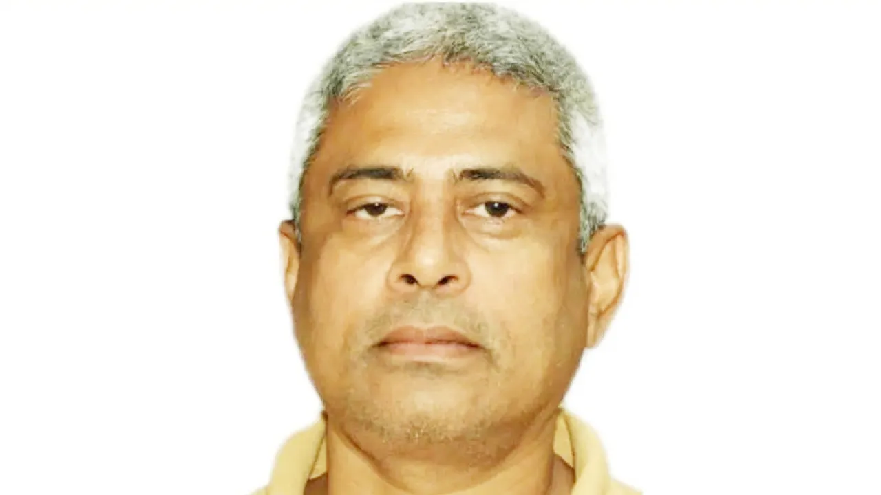 পদ ছাড়লেন জাবি প্রক্টর, নতুন দায়িত্বে অধ্যাপক জাকির