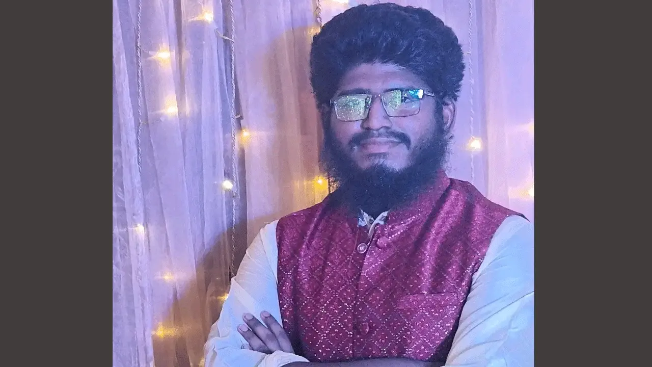 জুলাই আন্দোলনকারীদের ‘জুলাই জঙ্গি’ বলায় জাবি শিক্ষার্থী আটক