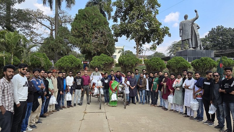 মানবিকতায় বিজয়ের অর্থ খুঁজলো ছাত্রদল