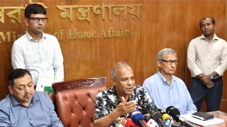 গোপালগঞ্জে পরিস্থিতিগত কারণে গুলি করা হয়েছে : স্বরাষ্ট্র উপদেষ্টা