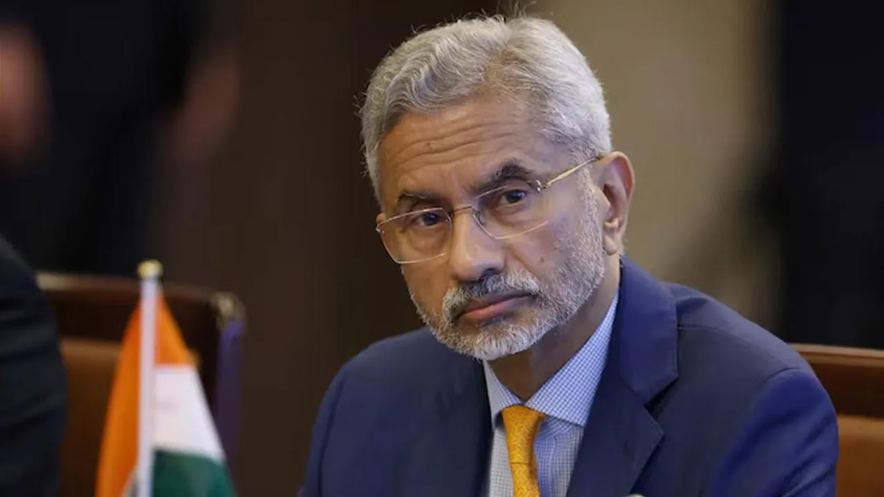 খালেদা জিয়াকে শ্রদ্ধা জানাতে ঢাকায় ভারতের পররাষ্ট্রমন্ত্রী জয়শঙ্কর