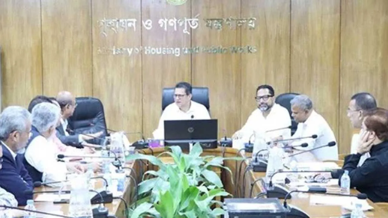 অনুমোদিত নকশার বাইরে ভবন নির্মাণ করা যাবে না : গণপূর্ত মন্ত্রী