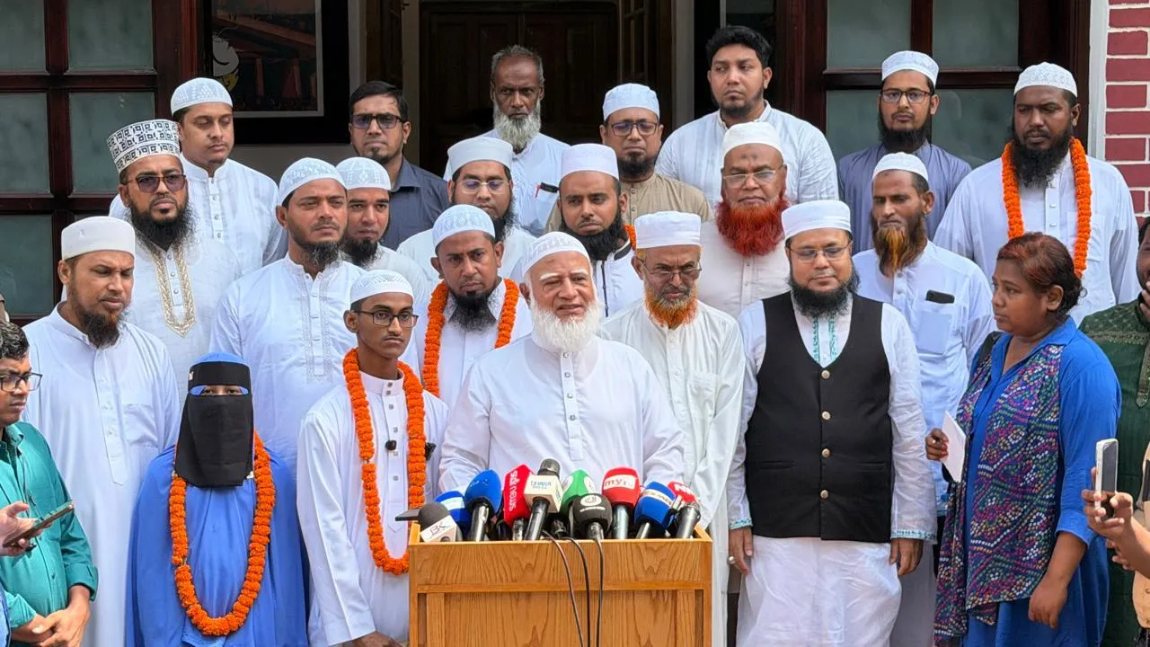 আন্তর্জাতিক কোরআন প্রতিযোগিতায় বিজয়ী ৪ জনকে রাষ্ট্রীয় সংবর্ধনার দাবি বিরোধীদলীয় নেতার