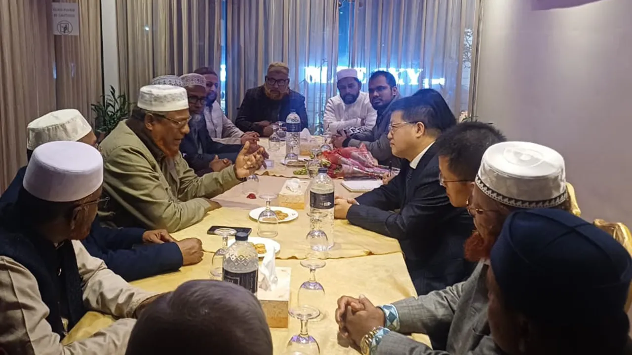 রংপুরে বিএনপি-জামায়াতের স্থানীয় নেতাদের সাথে চীনা রাষ্ট্রদূতের বৈঠক