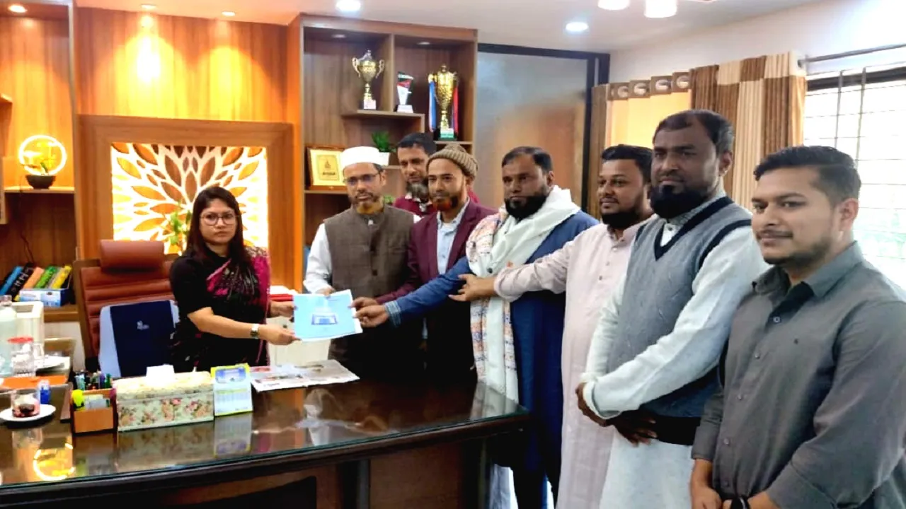 চট্টগ্রাম-১৩ আসনে জামায়াত প্রার্থীর মনোনয়ন ফরম সংগ্রহ