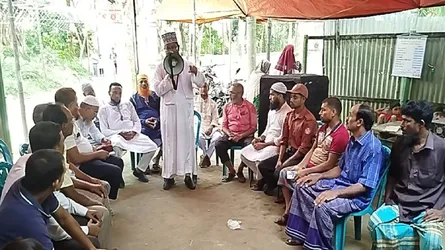 গৌরনদীতে জামায়াত মনোনীত প্রার্থীর পূজা মণ্ডপ পরিদর্শন