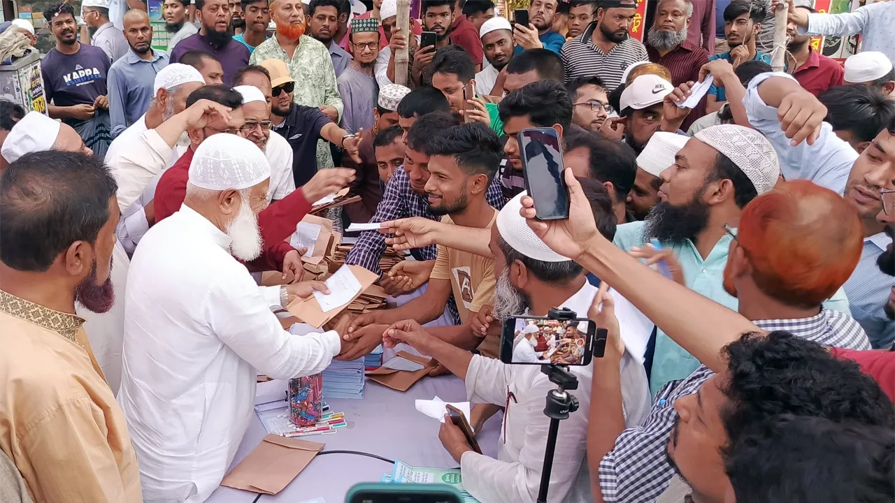 আখেরাতে মুক্তির জন্য সবাইকে কুরআনের দিকেই ফিরতে হবে : ডা: শফিকুর রহমান