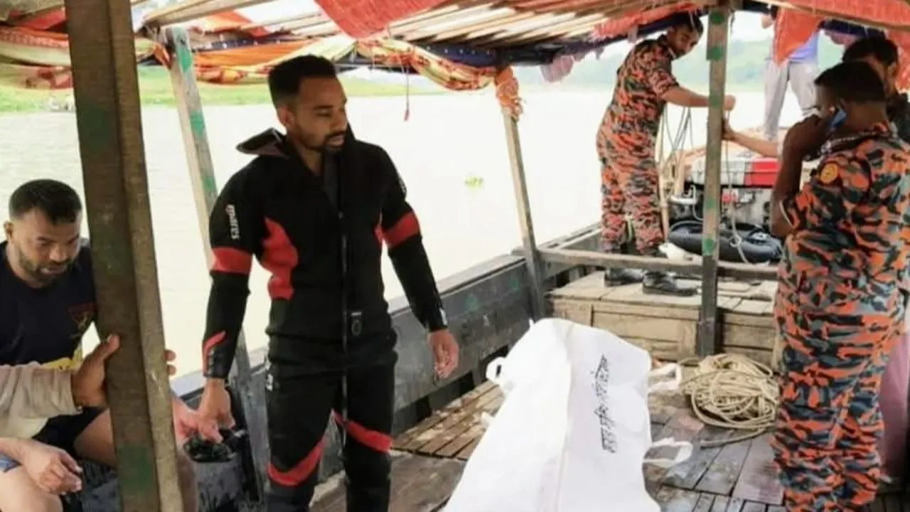 জামালপুরে পুলিশের তাড়া খেয়ে নদীতে ঝাঁপ, যুবকের লাশ উদ্ধার