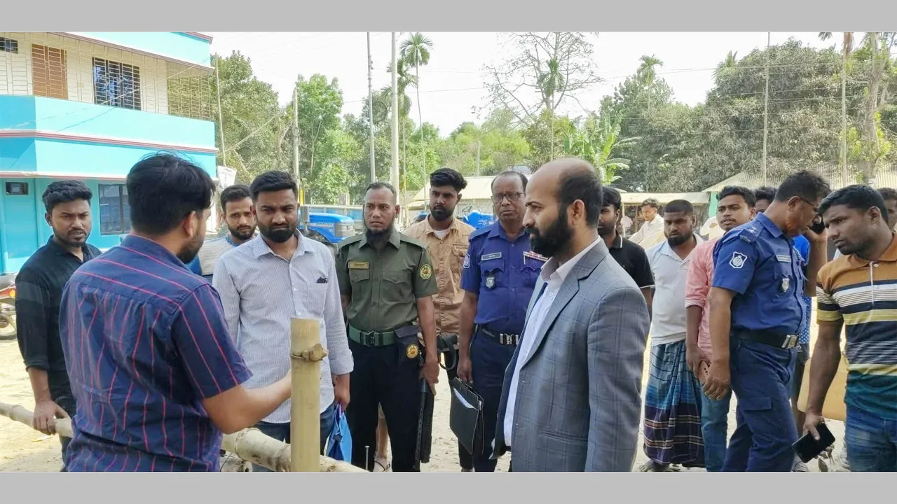 মাদারগঞ্জে বেশি দামে পেট্রোল বিক্রির অভিযোগে জরিমানা