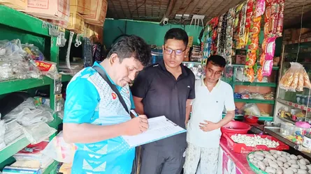 মাদারগঞ্জে অতিরিক্ত দামে পেট্রোল বিক্রি, ভ্রাম্যমাণ আদালতের জরিমানা
