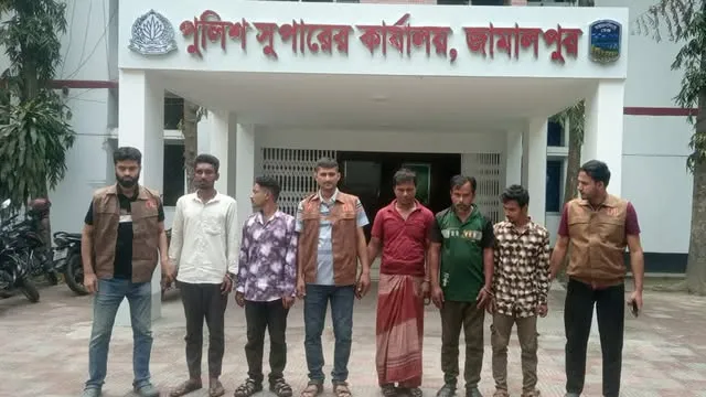 জামালপুরে পৃথক অভিযানে মাদকসহ গ্রেফতার ৫
