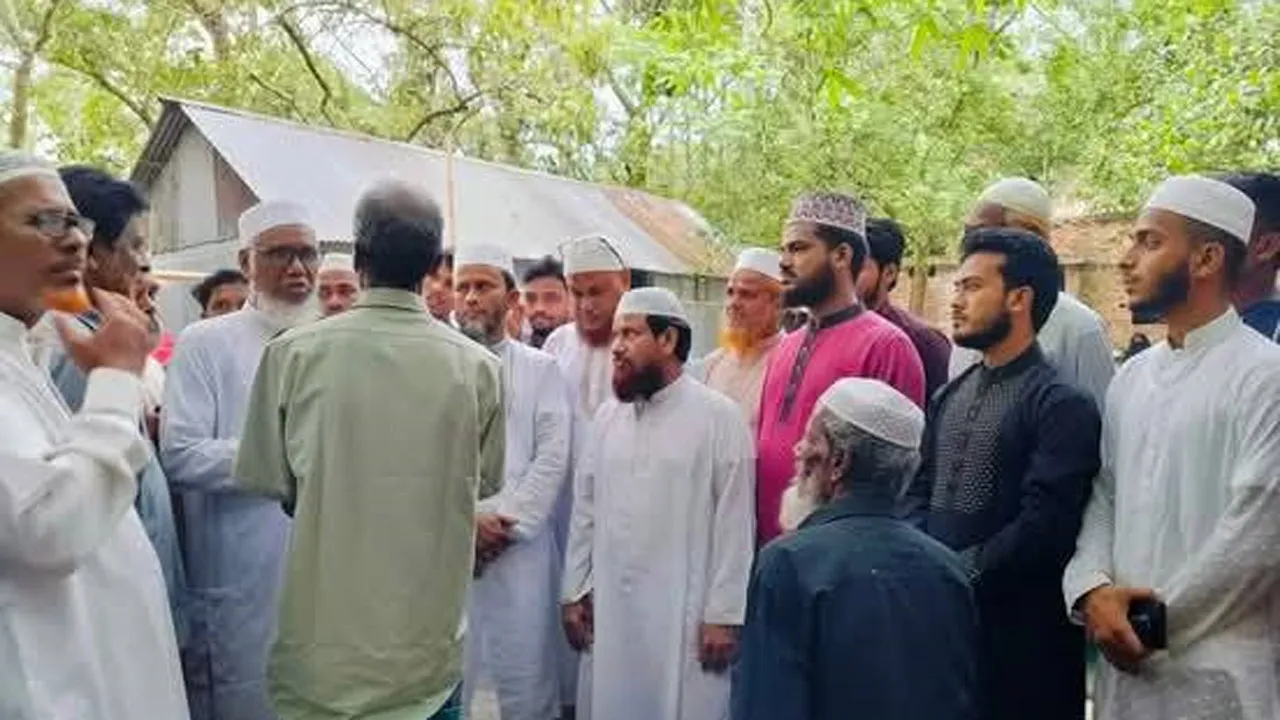 পাকুন্দিয়ায় বজ্রপাতে নিহত ২ ছাত্রীর পরিবারের পাশে জামায়াত