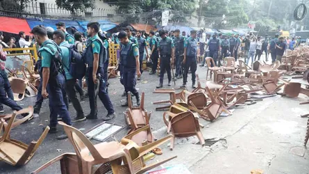 কাকরাইলে পুলিশের বাধায় জাপার কর্মী সমাবেশ ভন্ডুল