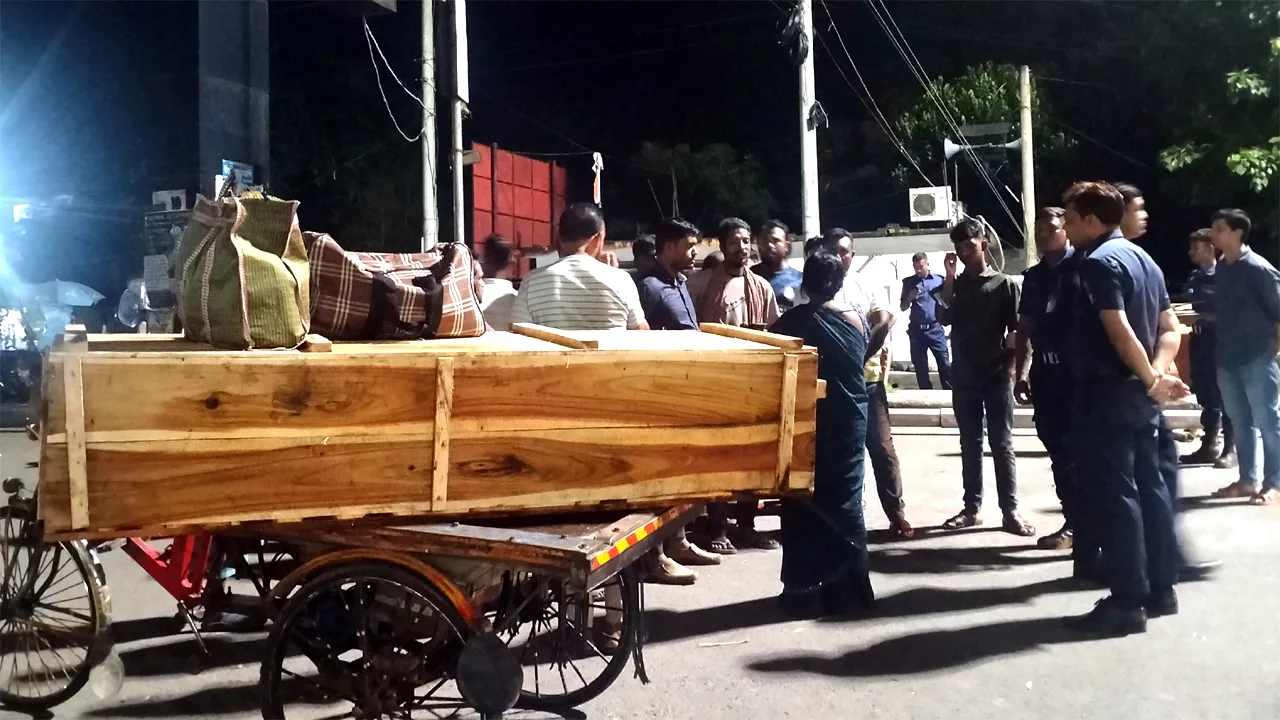 দেশে ফিরল বেনাপোলে মৃত্যুবরণকারী ভারতীয় পাসপোর্টধারী যাত্রীর লাশ