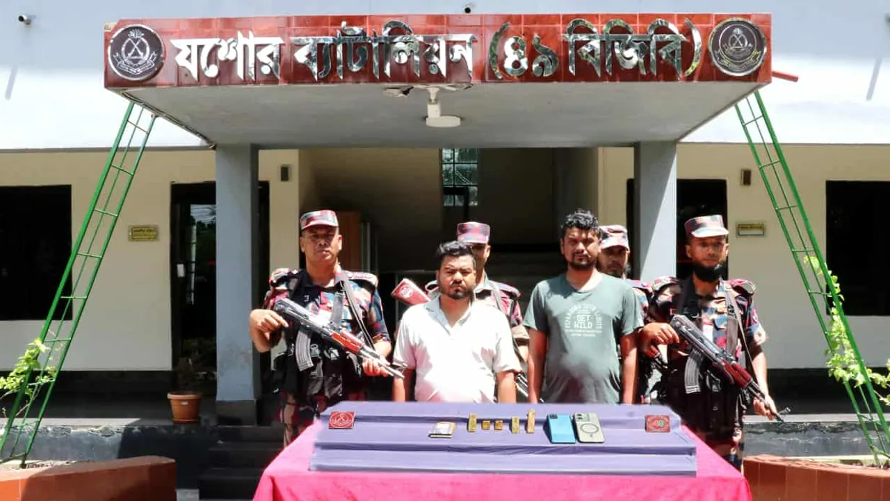 যশোরে ১ কোটি ২২ লাখ টাকার স্বর্ণসহ পাচারকারী আটক