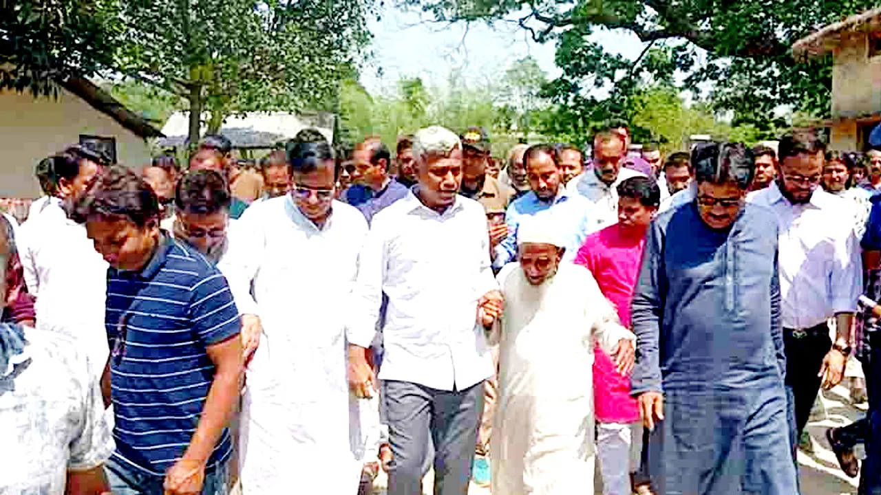প্রধানমন্ত্রীর আগমন উপলক্ষে উলাশীর জিয়া খাল পরিদর্শনে জ্বালানি প্রতিমন্ত্রী