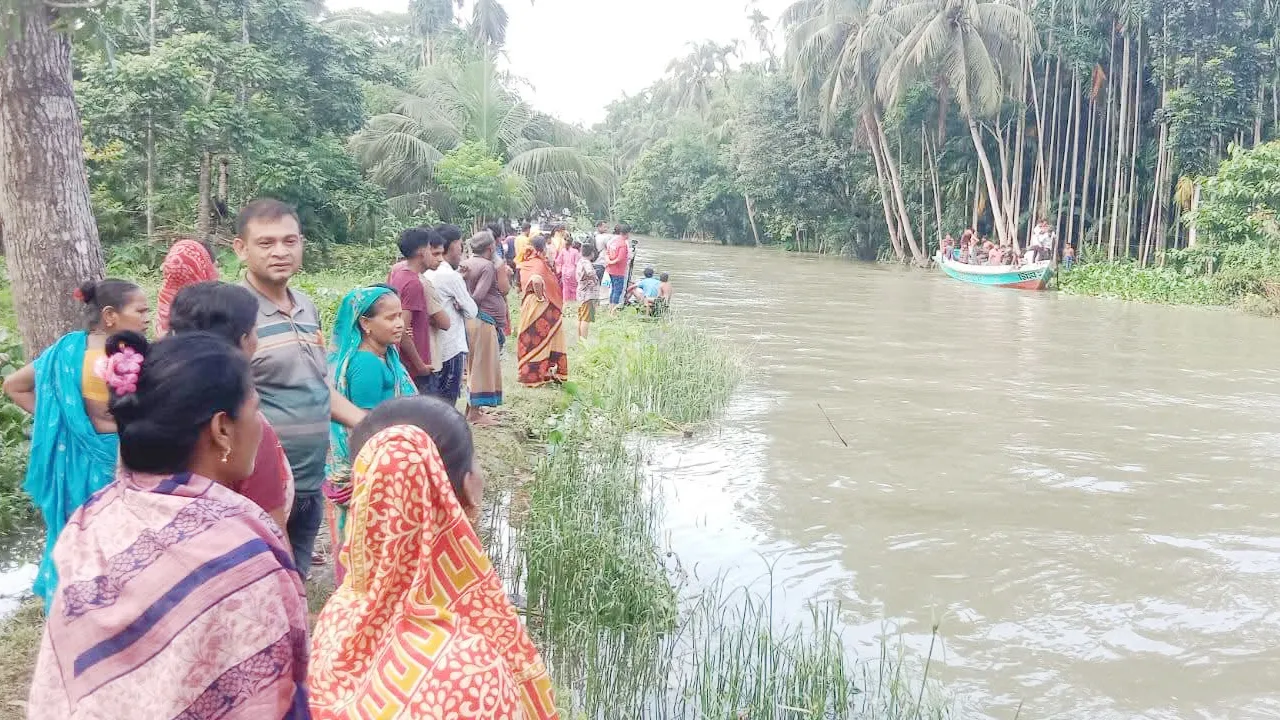 ঝালকাঠিতে খালে গোসল করতে নেমে নিখোঁজ কিশোর, চলছে উদ্ধার অভিযান