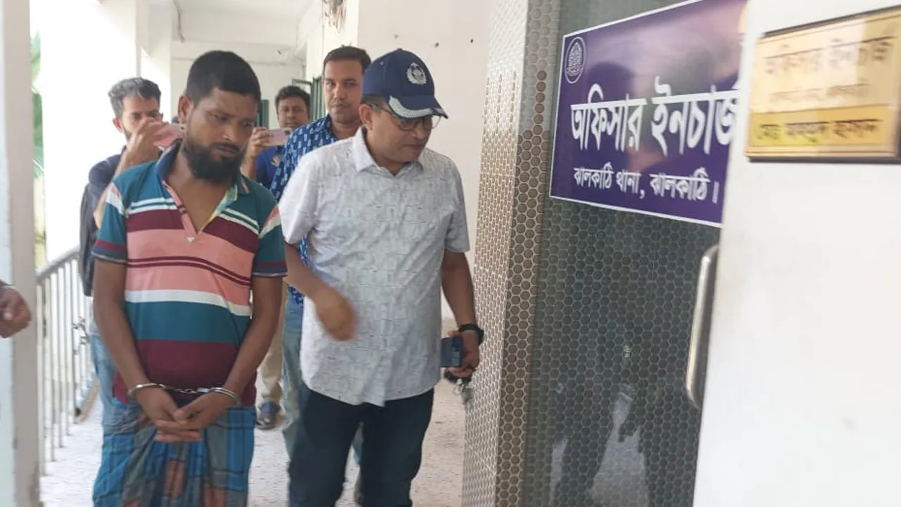 ঝালকাঠিতে খাবার দেয়ার প্রলোভন দেখিয়ে বৃদ্ধাকে ধর্ষণের অভিযোগ, আটক ২