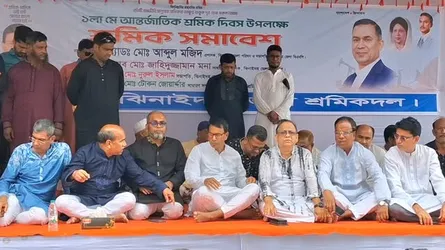 ঝিনাইদহে মে দিবস উপলক্ষে শ্রমিকদলের সমাবেশে