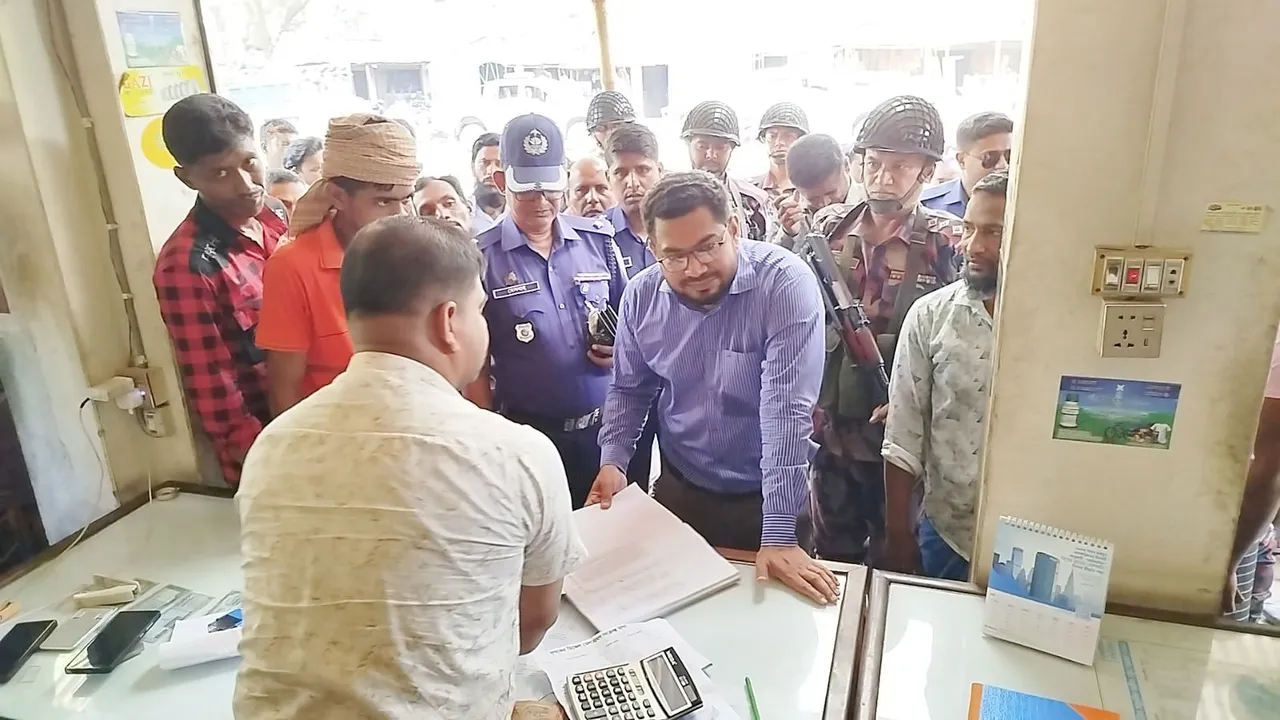 জীবননগরে জ্বালানি তেল মজুতের দায়ে ২ জনের কারাদণ্ড