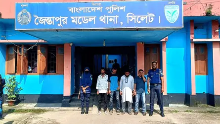 জৈন্তাপুরে অনুপ্রবেশের সময় নারী ও শিশুসহ আটক ১৪, দালাল গ্রেফতার