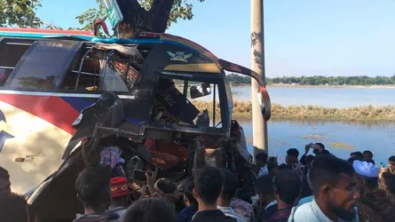 জৈন্তাপুরে পৃথক সড়ক দুর্ঘটনায় নিহত ২, আহত ৩০