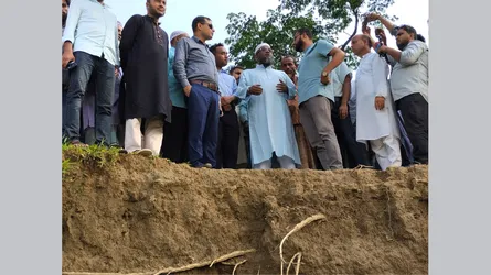 জকিগঞ্জ-কানাইঘাটের নদী ভাঙন এলাকা পরিদর্শন করলেন মুফতি আবুল হাসান