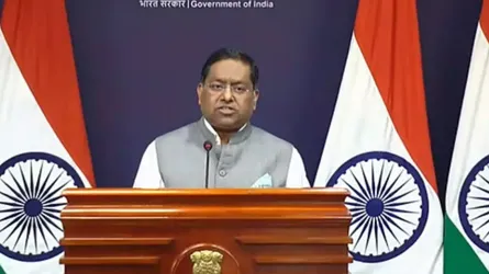 হাসিনাকে ফেরানোর অনুরোধ পরীক্ষা করছে ভারত : জয়সওয়াল