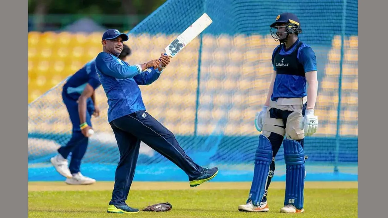 বাংলাদেশকে আশার বাণী শোনালেন সনাথ জয়াসুরিয়া