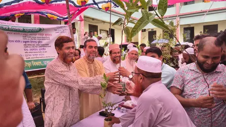 আলোচনা করে জ্বালানি তেল ও বিদ্যুতের দাম বাড়ানো উচিত ছিল