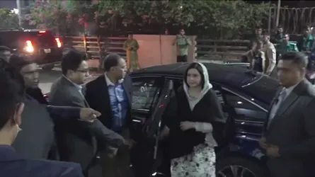 খালেদা জিয়াকে দেখতে রাতে আবার হাসপাতালে জুবাইদা