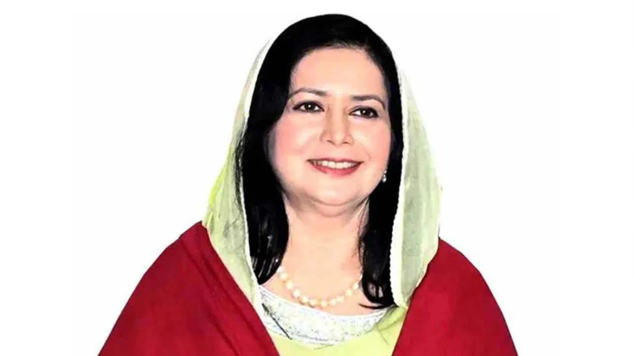 লন্ডনের উদ্দেশে রওনা দিয়েছেন জুবাইদা রহমান