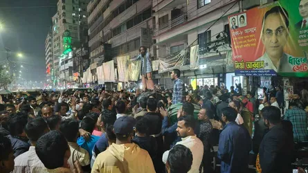 হাদিকে গুলি করার প্রতিবাদে নয়াপল্টনে যুবদলের বিক্ষোভ