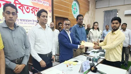 যশোরে জুলাই আন্দোলনে আহত ৬৬ জনকে অনুদান প্রদান