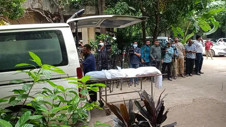জুলাই গণঅভ্যুত্থান : অজ্ঞাত ৬ লাশ আঞ্জুমান মুফিদুল ইসলামের কাছে হস্তান্তর